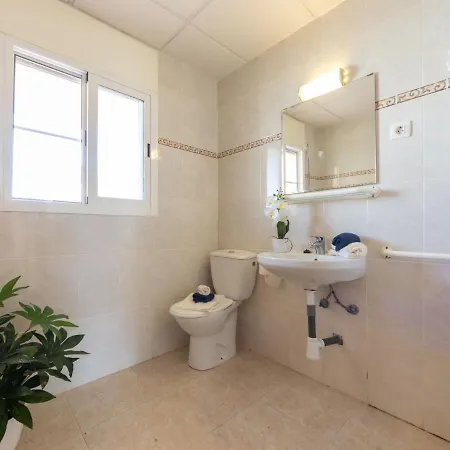 Jenaro By Interhome Vakantiehuis Riumar