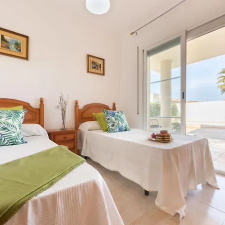 Jenaro By Interhome Vakantiehuis *